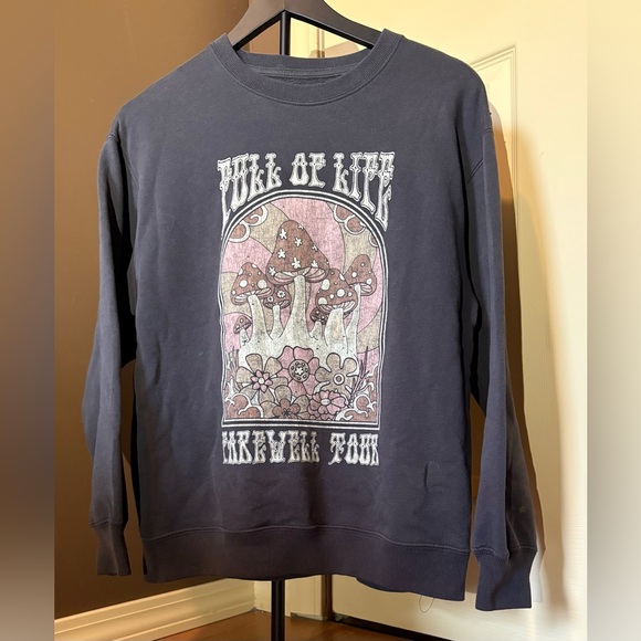 Hollister Tops - HollisterGraphic Crewneck Sweater